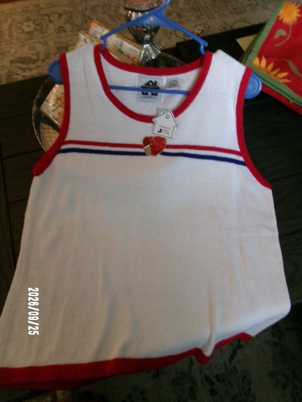 New Storybook Knits Sleeveless Vest Top Patriotic USA Red, White, Blue Flag SZ L
